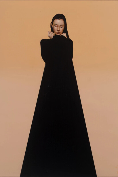 J Louis, Painting of Dara, 2022. Courtesy of Friedrichs Pontone