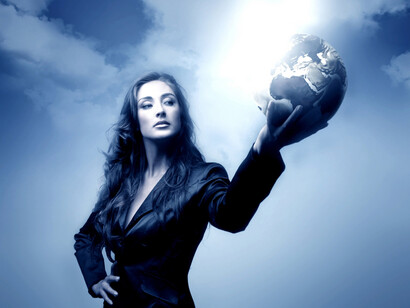 Errores y aciertos. Creerse la dueña del mundo