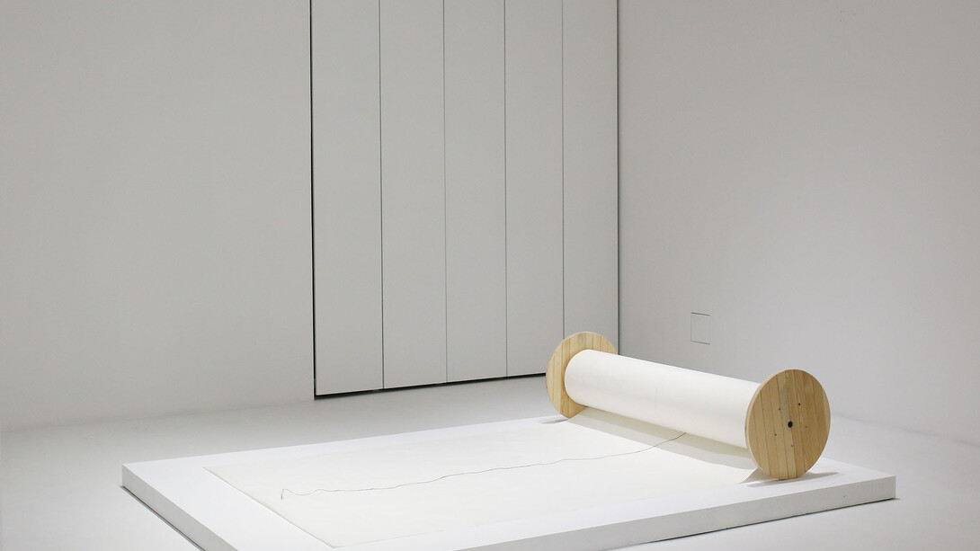 Qin Yufen, b.1954, Extension, 2014, Xuan paper, electrical wire, wooden axle, 160 x 50 x 50 cm (63 x 19 ¾ x 19 ¾ in