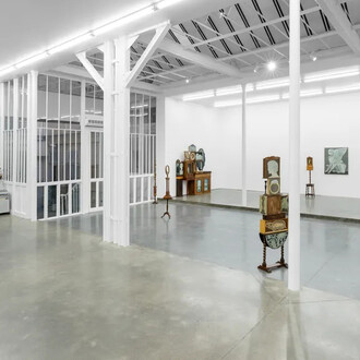 Shuo Hao, Huile de vitre, exhibition view. Courtesy of Galerie Derouillon