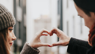 La enfermedad llamada "hereos" es una angustia melancólica causada por el amor hacia una mujer, según el filósofo rumano Ioan P. Culianu