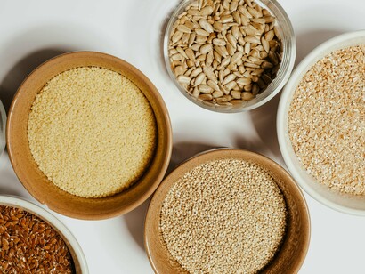 Commodities agrícolas. Ao passo que os alimentos do agronegócio poderão alcançar ampliação de mercado e portanto, competir com os concorrentes subsidiados europeus, reduzindo inflação e por conseguinte, preços finais ao mercado consumidor, os industrializados inclusivamente oriundos destas mesmas matérias-primas conhecidas por commodities, também baratearão