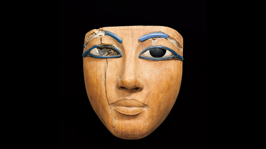 Face from a Coffin, Egypt, New Kingdom, 18th Dynasty, Reign of Amenhotep III (1391-1353 BC) 
Photo © RMN-Grand Palais (musée du Louvre) / Franck Raux /distributed by AMF-DNPartcom