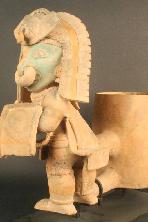 Vaso y músico: Silbato

Materials: Ceramic

600 aC-400 dC

Measures: 380 mm de alto x 352 mm de ancho

