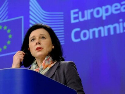  Vera Jourová, comisaria europea de Consumo