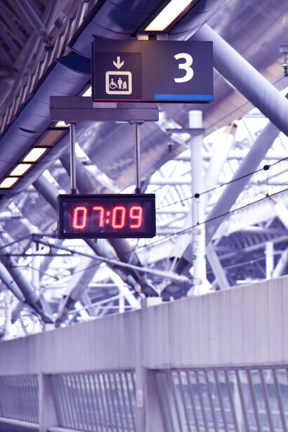 Il 3 è la struttura atomica di protoni, elettroni, neutroni