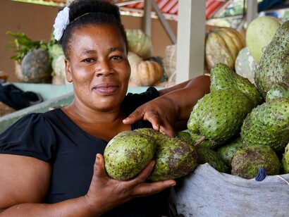 Dopo il terremoto del 2010, il numero di bambini vittime di tratta e sfruttamento sessuale è aumentato drammaticamente. Port-au-Prince, Haiti.  Foto di @hsuggitt

