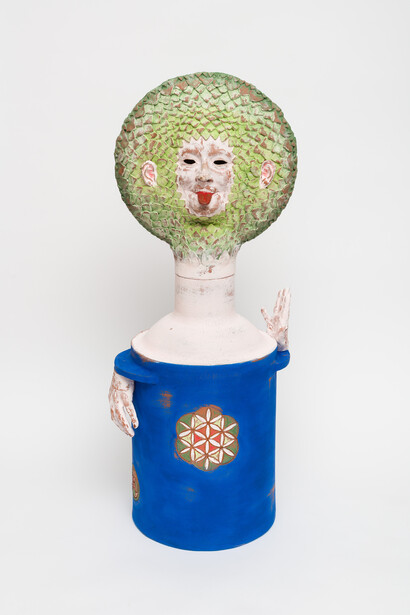 Jonathan Baldock, Becoming Plant (A hop), 2023, photo © Mark Blower. Courtesy the artist and Stephen Friedman Gallery
