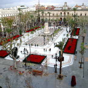 La Plaza Nueva de Sevilla se prepara para recibir una nueva edición de la Feria del Libro
