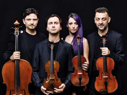 I membri del Quartetto Mirus, da sinistra Luca Bacelli, violoncello, Massimiliano Canneto, violino, Federica Vignoni, violino e Riccardo Savinelli, viola fanno parte dell’Orchestra Mozart fondata da Claudio Abbado © Flavio Ianniello