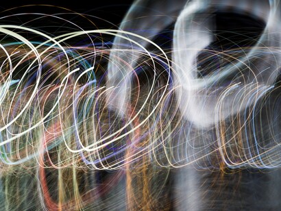 Quantum e quanti, parole che ricorrono e ricorreranno sempre più nella nostra vita, nella cultura e nella scienza