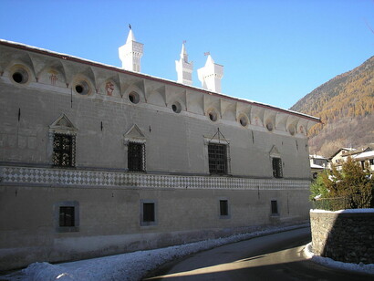 Palazzo Besta dall'esterno, Lombardia, Italia