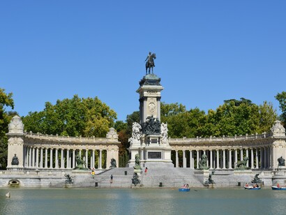 Adiós, Madrid: Parque del Retiro