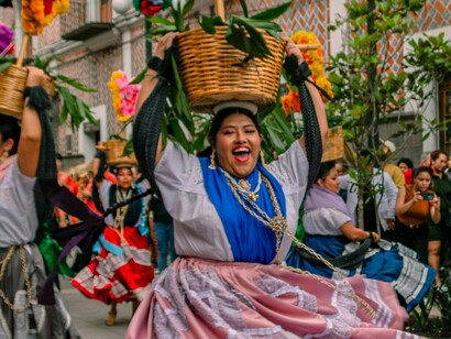 Las obras reflejan las vicisitudes y la resistencia de quienes trabajan en los tianguis de Oaxaca