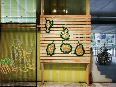 Inside the dream of a durian seller, exhibition view. Courtesy of Yeo Workshop