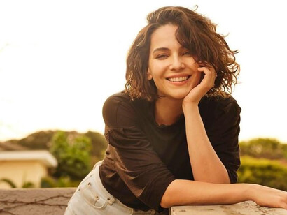 During early October, Tainá Müller assumed the starring role in "Bom dia, Verônica," a series that swiftly ascended to become one of Brazil's most-watched, photo by Gustavo Zyberstajn 