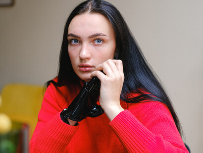 Imagem de uma mulher gerada a partir de inteligência artificial