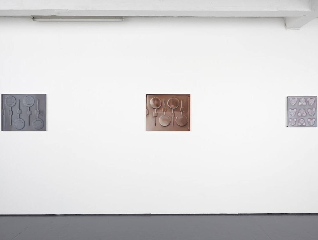 Sarah Poots, One unit and the next, Image courtesy of the artist and ANDOR, 2015. Photography by Tom Carter