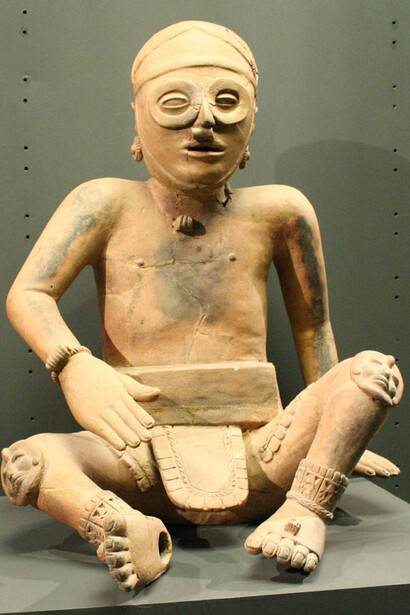 El juego de pelota. Courtesy of Museo Chileno de Arte Precolombino