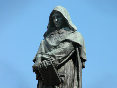 Ettore Ferrari (1845-1929), Monumento a Giordano Bruno, Campo de 'Fiori, Roma, particolare