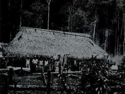 Pemón porters and expedition members. Photo Ruth Robertson, Venezuelan National Library Collection