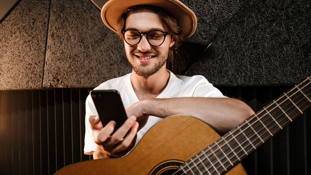 La lucha por mantener la concentración en medio de la hiperconexión digital es un desafío creciente que afecta tanto el aprendizaje como la pasión personal