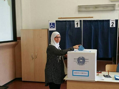 Sumaya Abdel Qader al voto