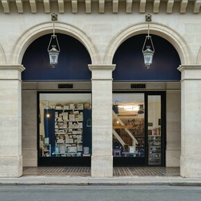 The house on Utopia Parkway, exhibition view. Courtesy of Gagosian 