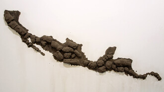 Mapa de Mesoamérica-Aztlán, instalación de Rolando Castellón. Foto cortesía de CCEN