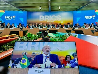 O presidente Luiz Inácio Lula da Silva discursa durante a plenária “Meio Ambiente, COP30 e Saúde Global”, no Museu de Arte Moderna (MAM), no Rio de Janeiro