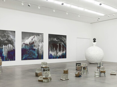 Lorna Simpson. Courtesy of Hauser & Wirth