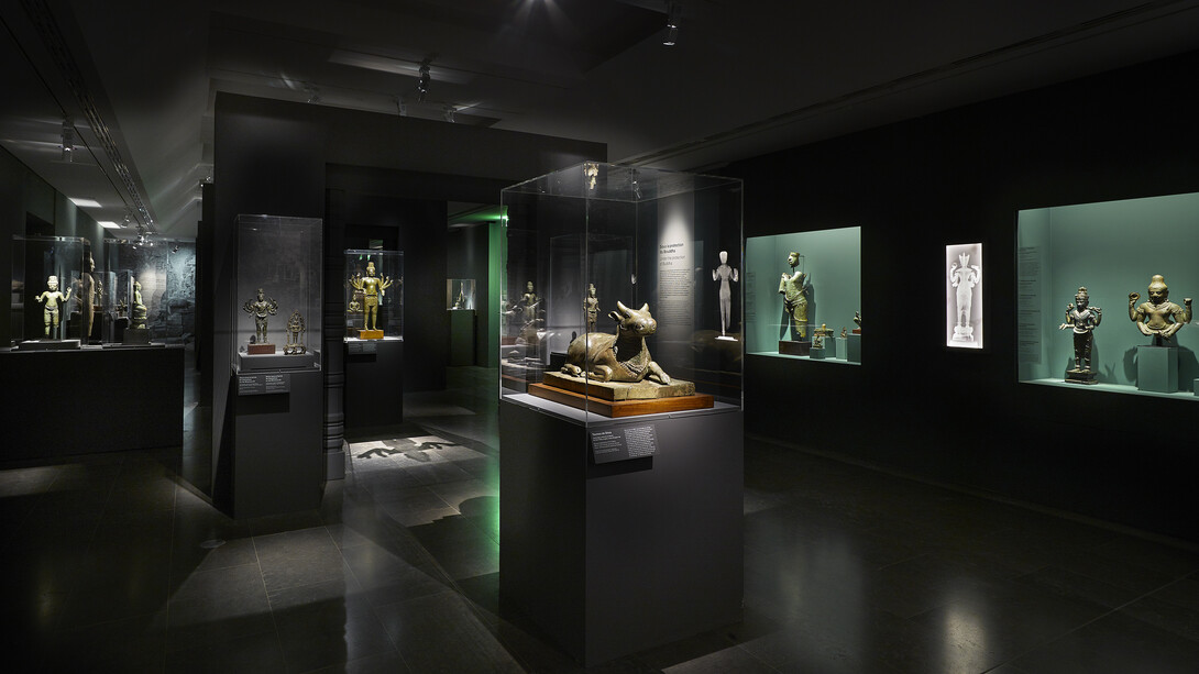 Angkor royal bronzes. Art of the divine, exhibition view. Courtesy of Musée Guimet