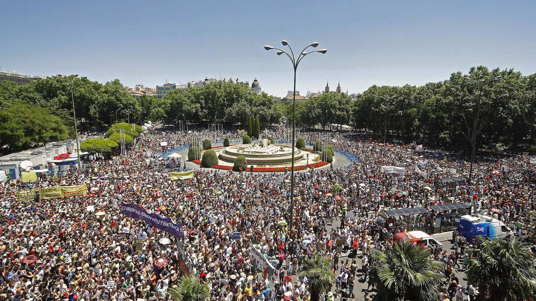 El movimiento de «Indignados» en la Plaza de Neptuno, Madrid