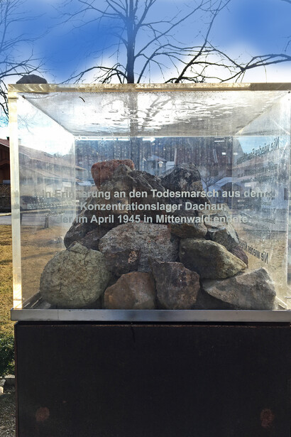 Theodora Dimitroulia. Memorial contra la guerra y el fascismo. Mittenwald. Bavaria, Alemania