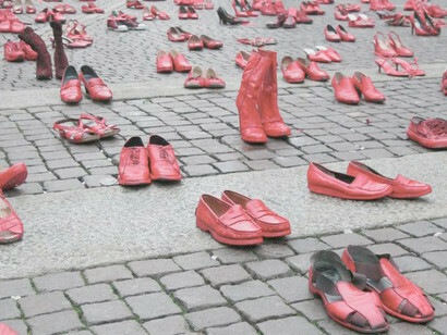 Sperando che "non una di meno, non una di più" si senta sola