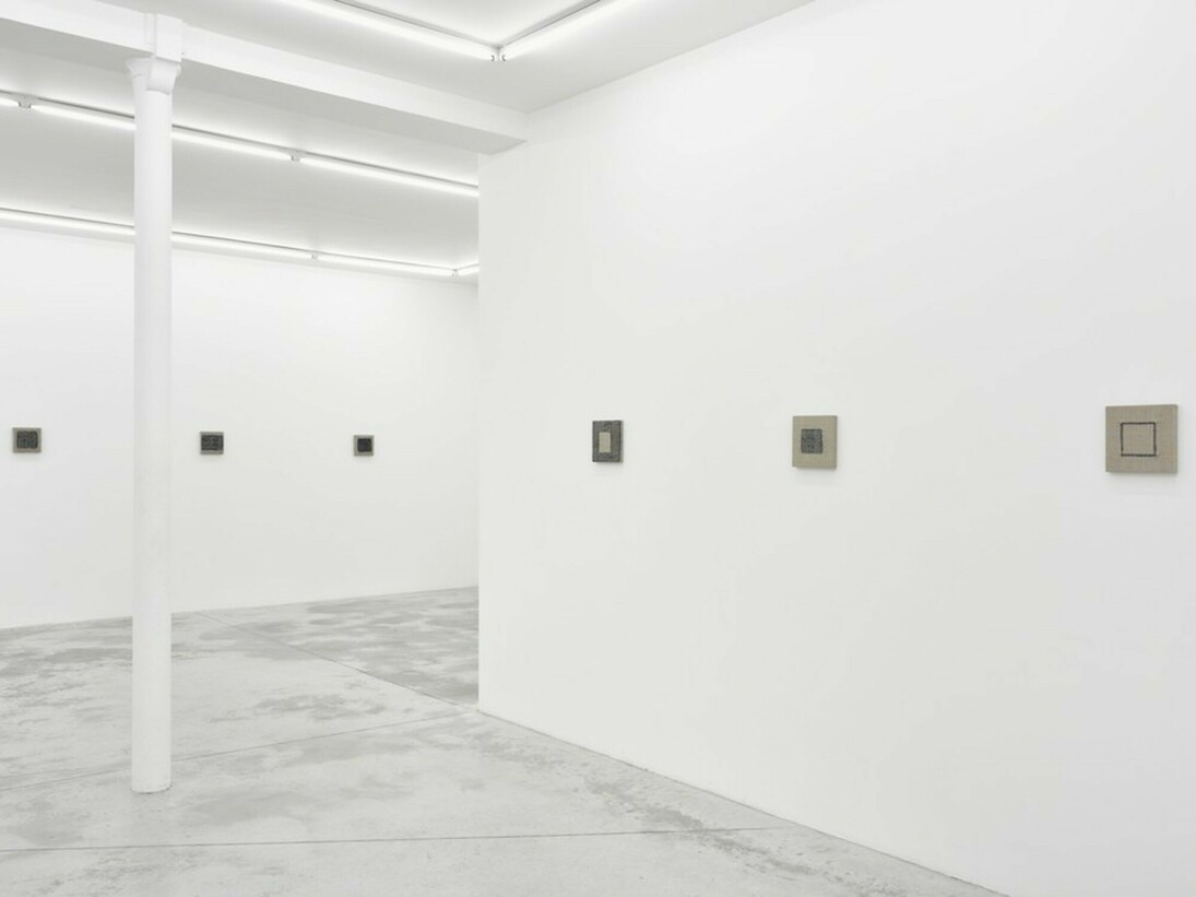 The Warp and Woof of Painting, Exhibition view. Courtesy of Praz Delavallade