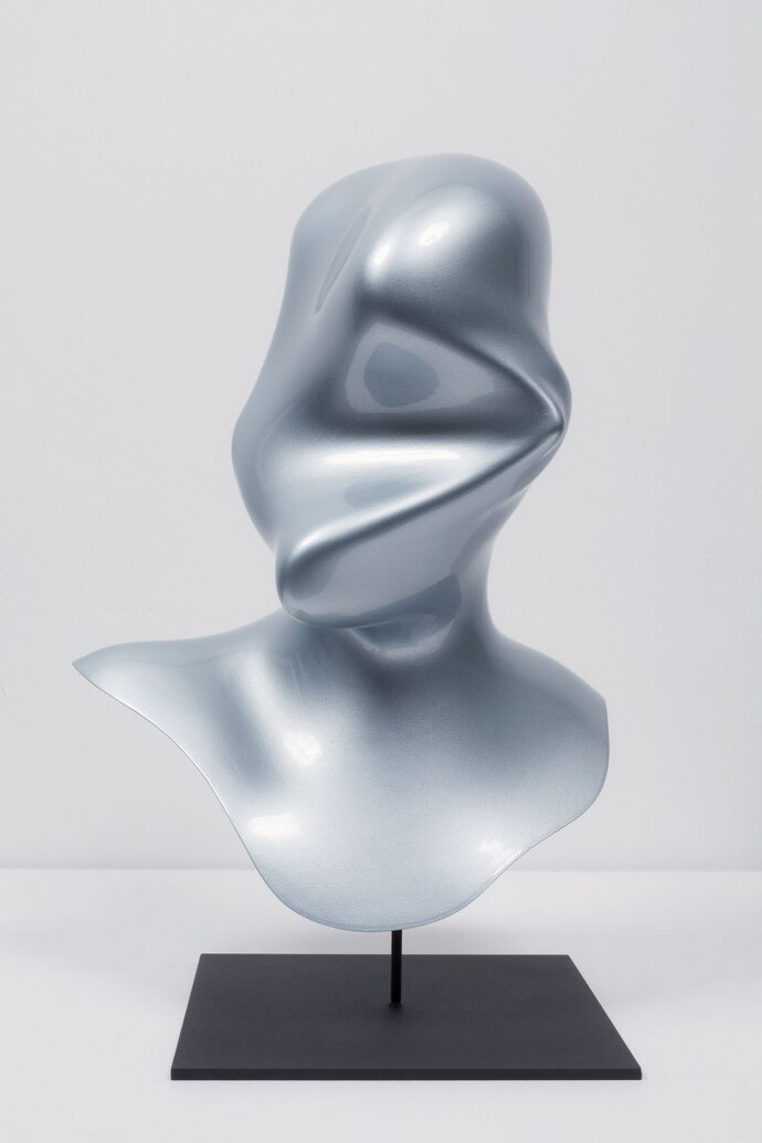 Between self and other. Courtesy of MAC 