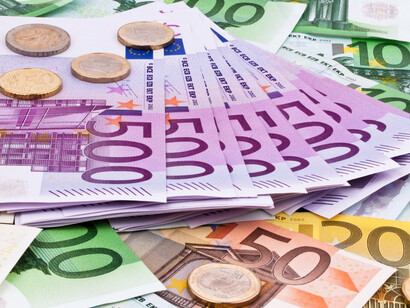 Mientras el número de ocupados crece, en medio de una reforma laboral que enfrenta a Yolanda Díaz con los empresarios, España sigue perdiendo tejido productivo