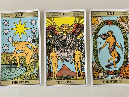 Tarocchi Pamela Colman Smith, cate "The Stars", "The Lovers", "The World"