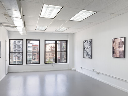 Jenna Westra. Twinchecks, installation view. Courtesy of Lubov 