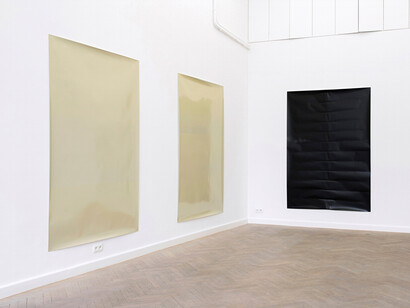 Davis Rhodes, Exhibition view. Courtesy of Office Baroque