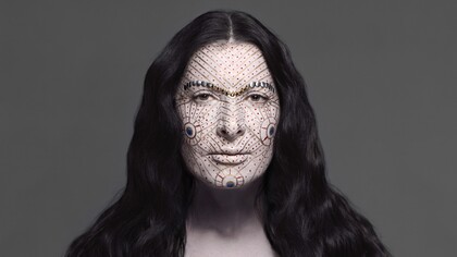  Marina Abramović segundo James Kaliardos e Matthu Placek 