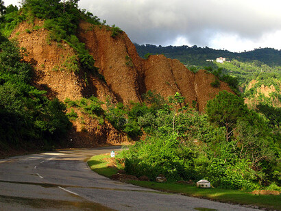 The road to Banikhet