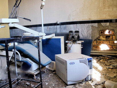 Centro Médico Dinvar, Sahneh, Kermanshah, atacado por proyectiles del régimen sionista, lo que causó heridas a varios empleados y personas, y graves daños en diversas zonas del centro