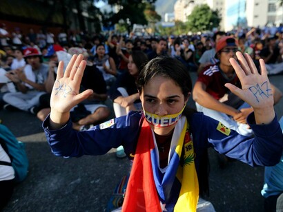 Pese a lo festivo de la fecha, la confrontación en Venezuela se mantiene