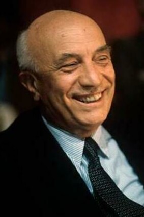 Amintore Fanfani è stato uno dei personaggi più rilevanti del Novecento italiano, dal punto di vista politico, accademico ed economico