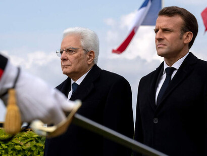 Emmanuel Macron e Sergio Mattarella