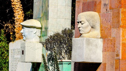 Los bustos de Neruda y Mistral, los dos autores más universales de Chile