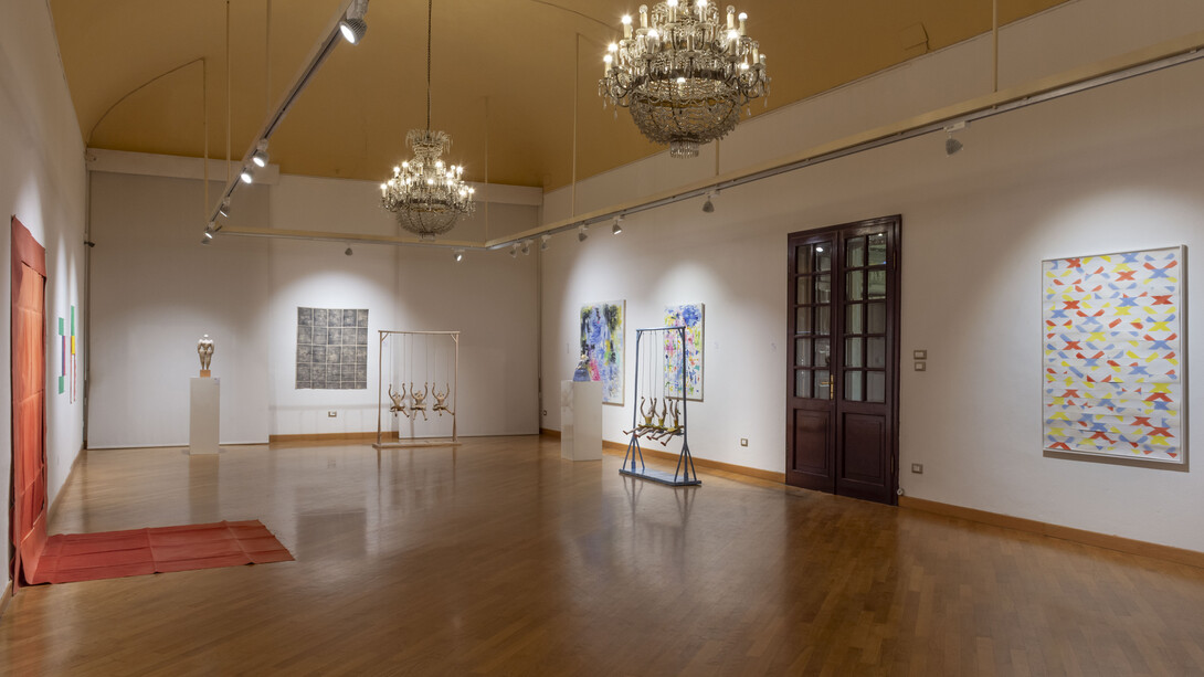 Louis Cane, Deconstructing and reinterpreting painting, exhibition view. Galleria d’Arte Maggiore