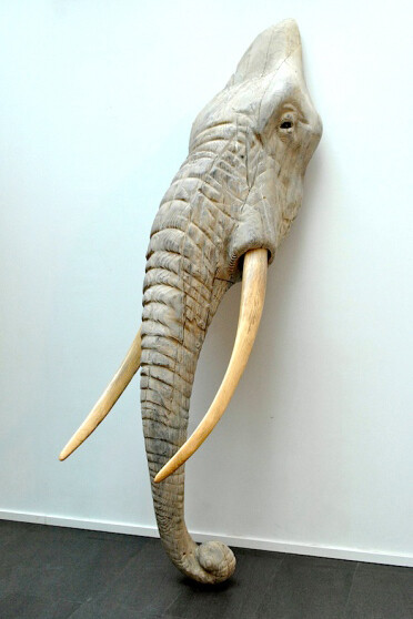Quentin Garel, Eléphant II, 2014, Bronze, 92½" x 26" x 26"